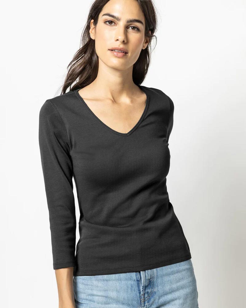 3/4 Sleeve V-Neck T-Shirt ~ Black