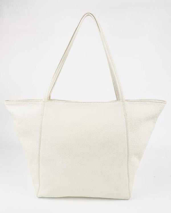 Vienna Tote ~ Milk Pebble Grain