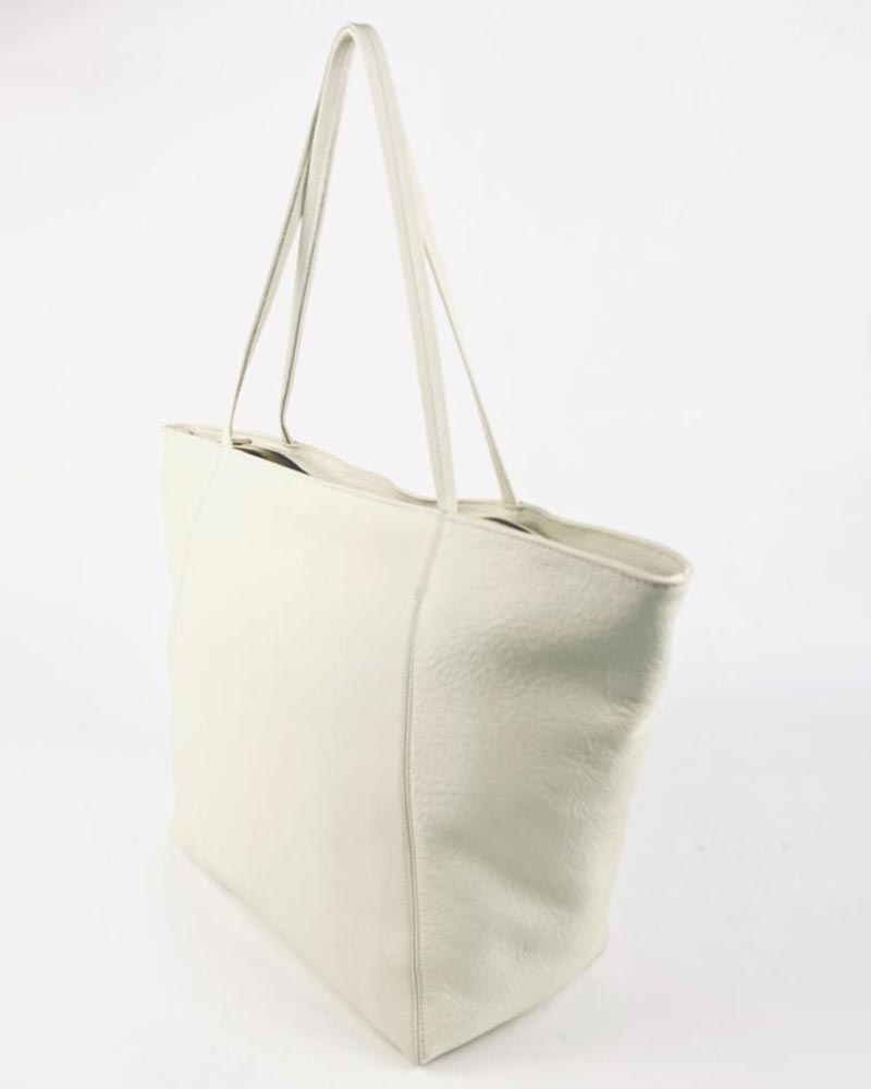 Vienna Tote ~ Milk Pebble Grain